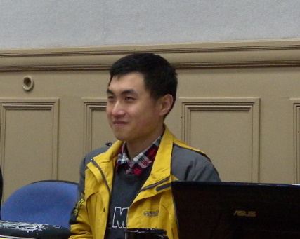 參與臺大歷史系「100學年第2學期研究生學位論文發表會」,擔任評論人(2012年3月15日攝於臺大文學院會議室)